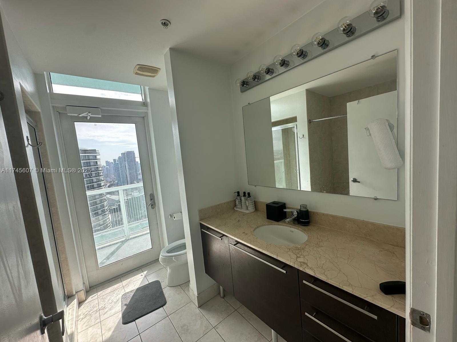 Small Image of 1900 NORTH BAYSHORE DR #5006, Miami Number 34