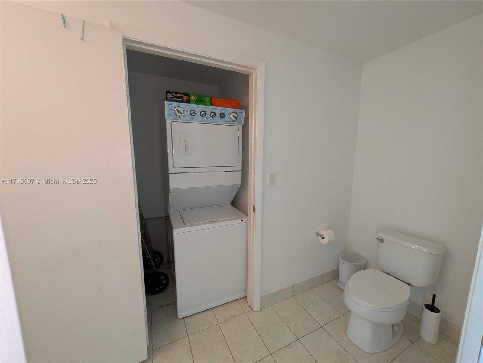 Small Image of 1900 NORTH BAYSHORE DR #5006, Miami Number 39