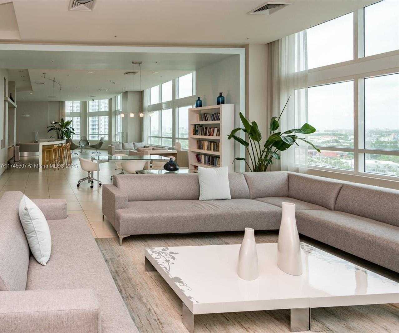 Small Image of 1900 NORTH BAYSHORE DR #5006, Miami Number 6