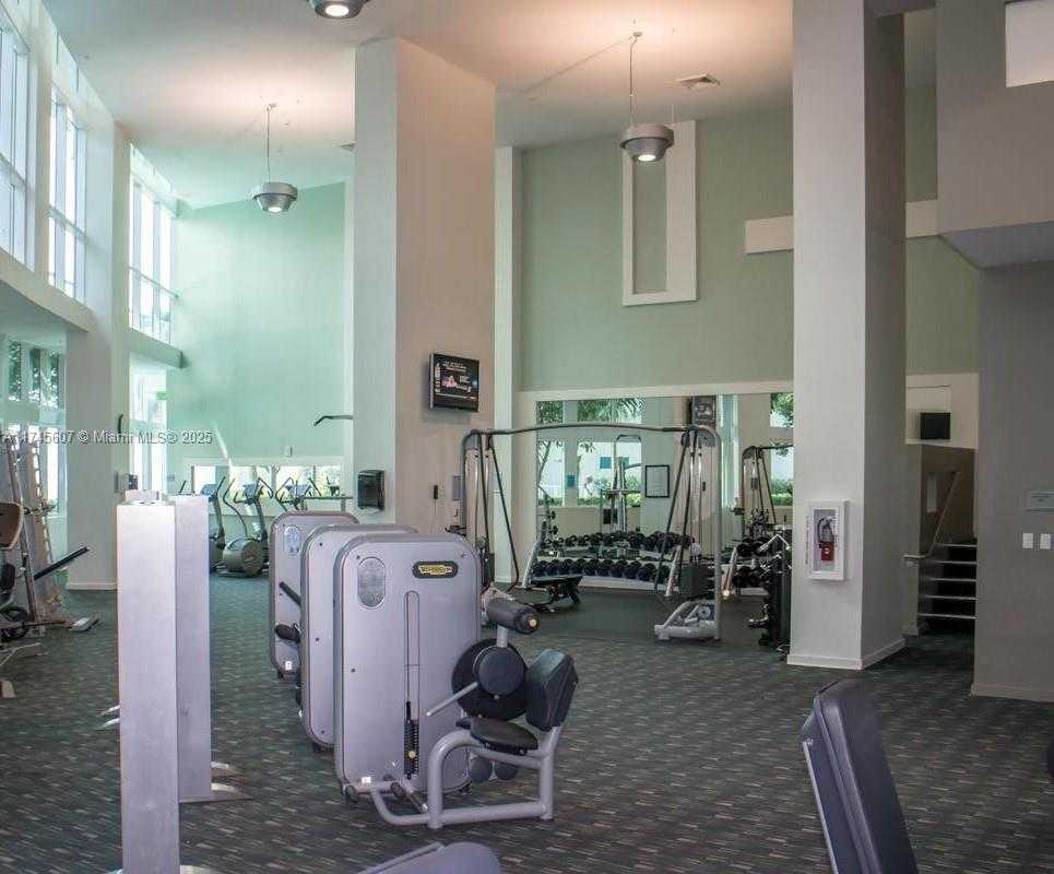 Small Image of 1900 NORTH BAYSHORE DR #5006, Miami Number 8