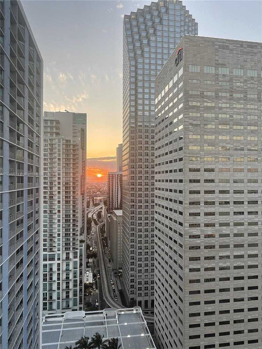 Small Image of 335 SOUTH BISCAYNE BLVD #3400, Miami Number 14
