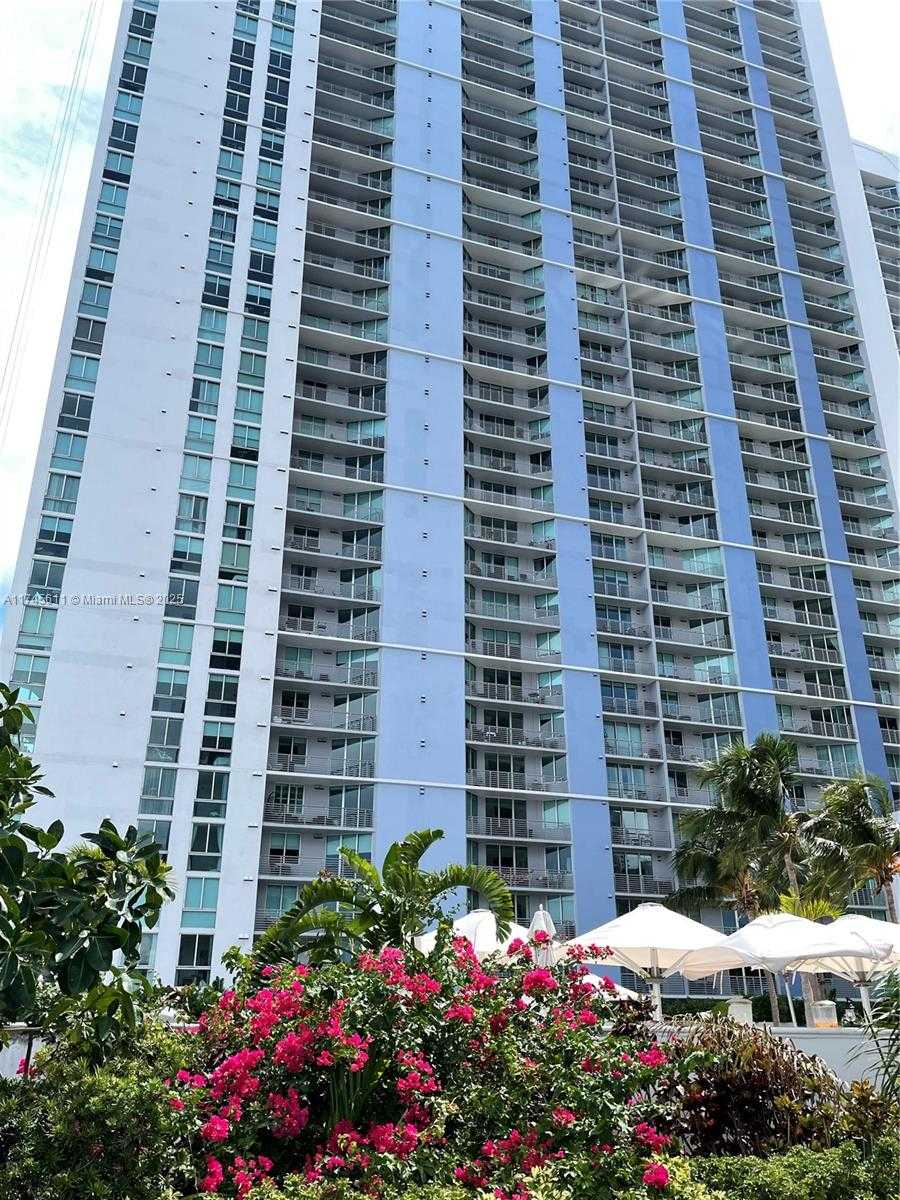 Small Image of 335 SOUTH BISCAYNE BLVD #3400, Miami Number 3