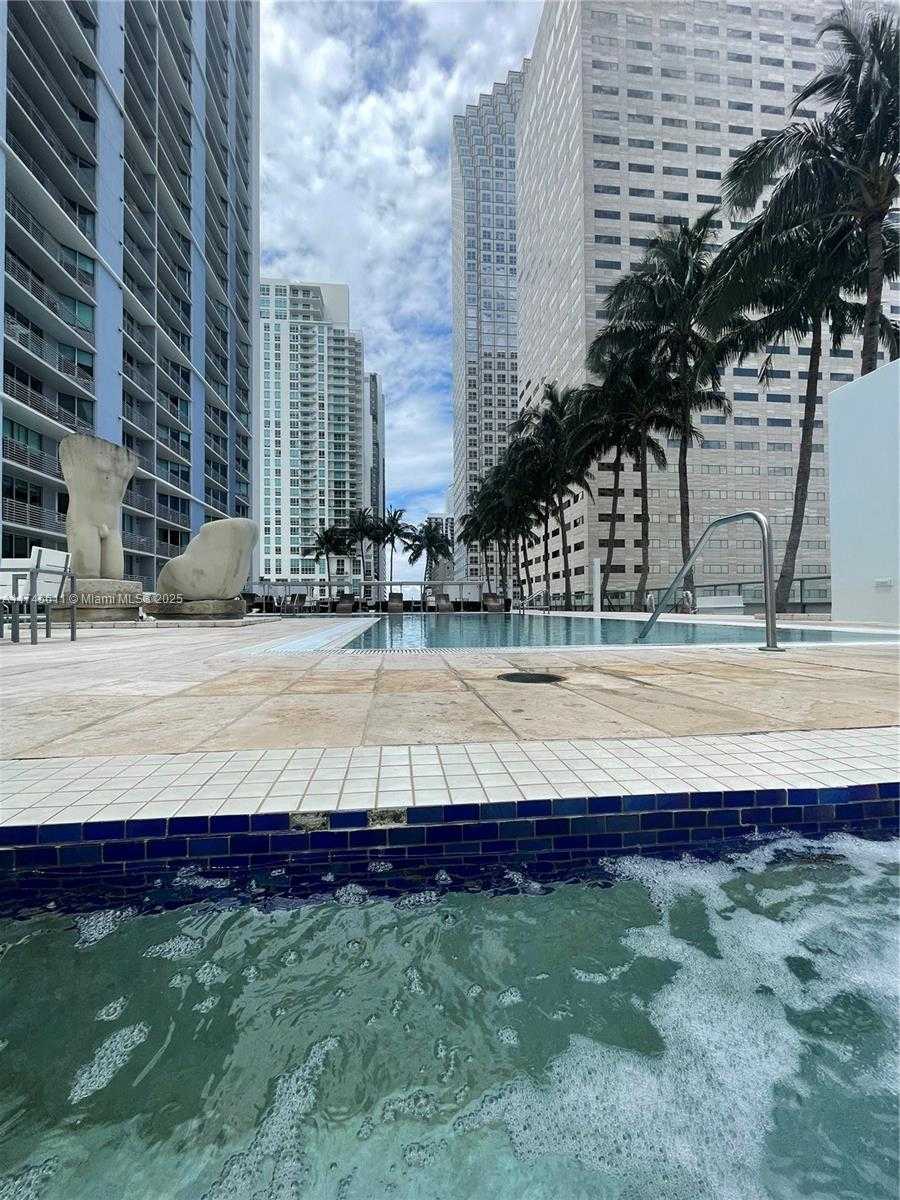 Small Image of 335 SOUTH BISCAYNE BLVD #3400, Miami Number 5