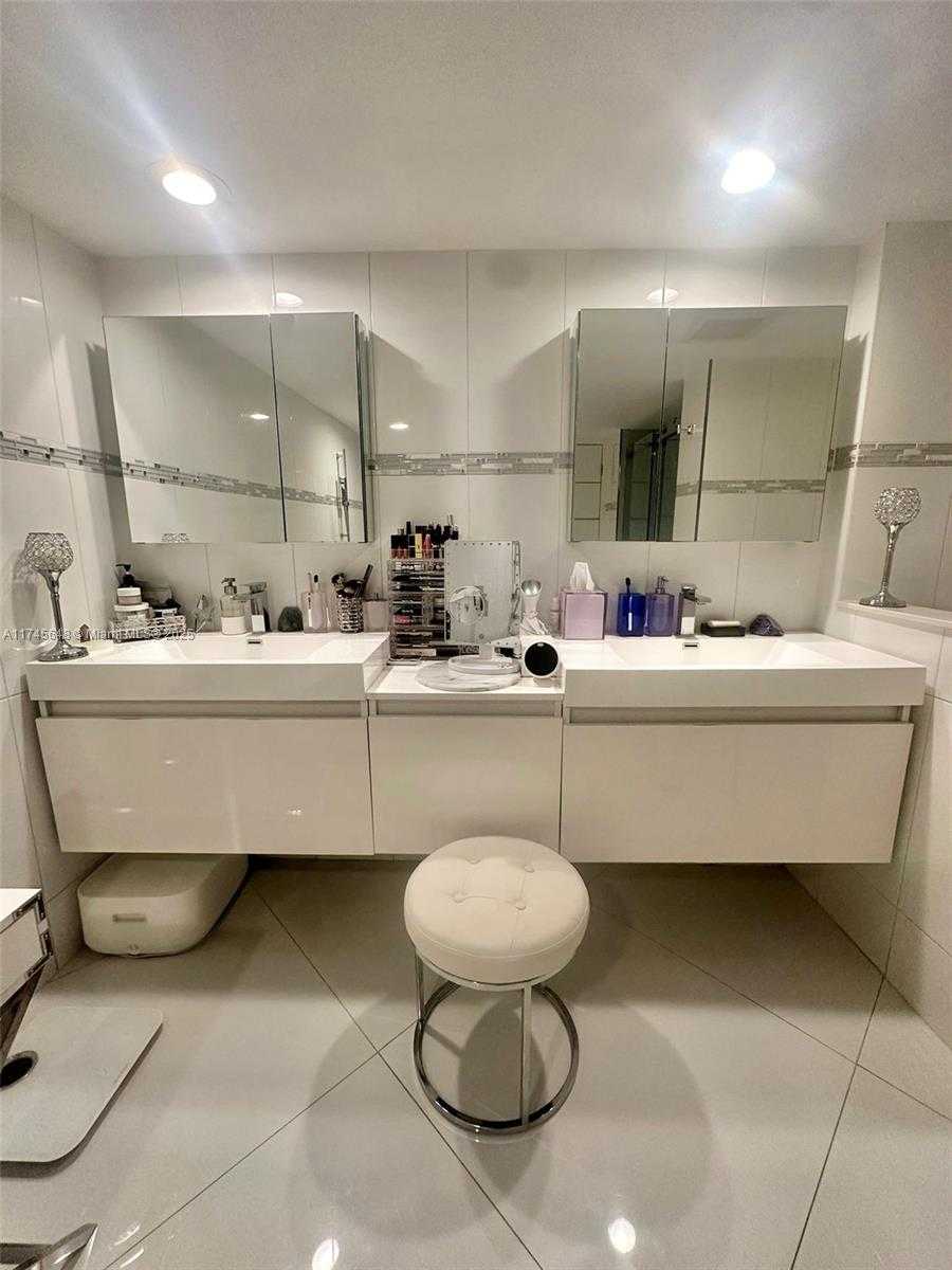 Small Image of 2751 SOUTH OCEAN DR #301N, Hollywood Number 19