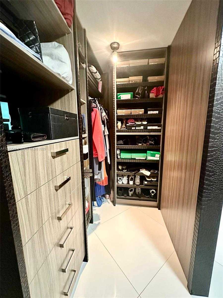 Small Image of 2751 SOUTH OCEAN DR #301N, Hollywood Number 22