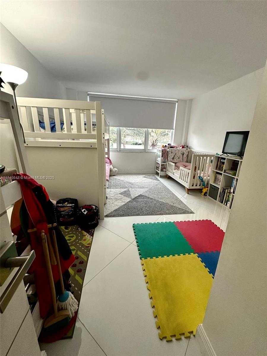Small Image of 2751 SOUTH OCEAN DR #301N, Hollywood Number 25