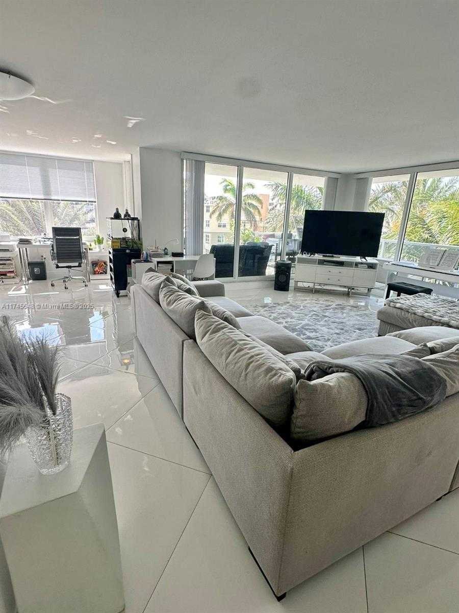 Small Image of 2751 SOUTH OCEAN DR #301N, Hollywood Number 3