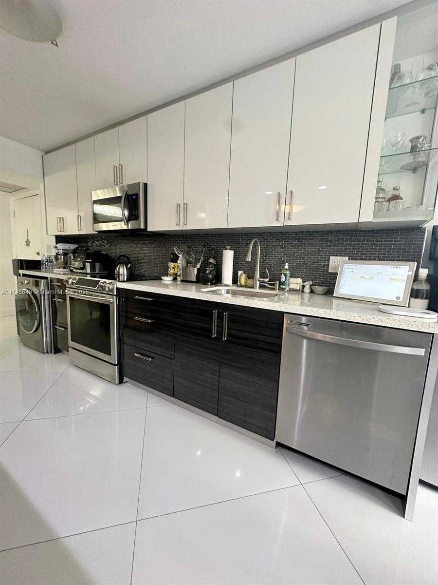 Small Image of 2751 SOUTH OCEAN DR #301N, Hollywood Number 6
