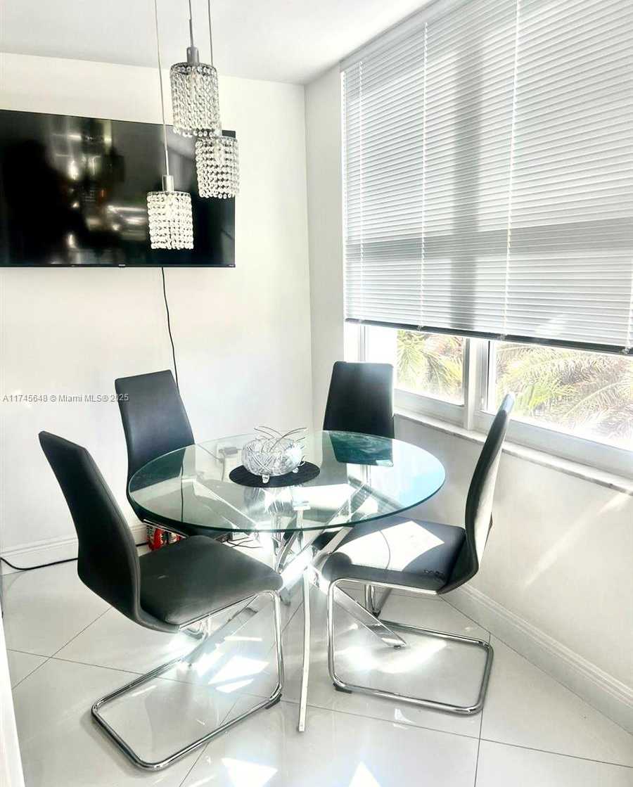 Small Image of 2751 SOUTH OCEAN DR #301N, Hollywood Number 9