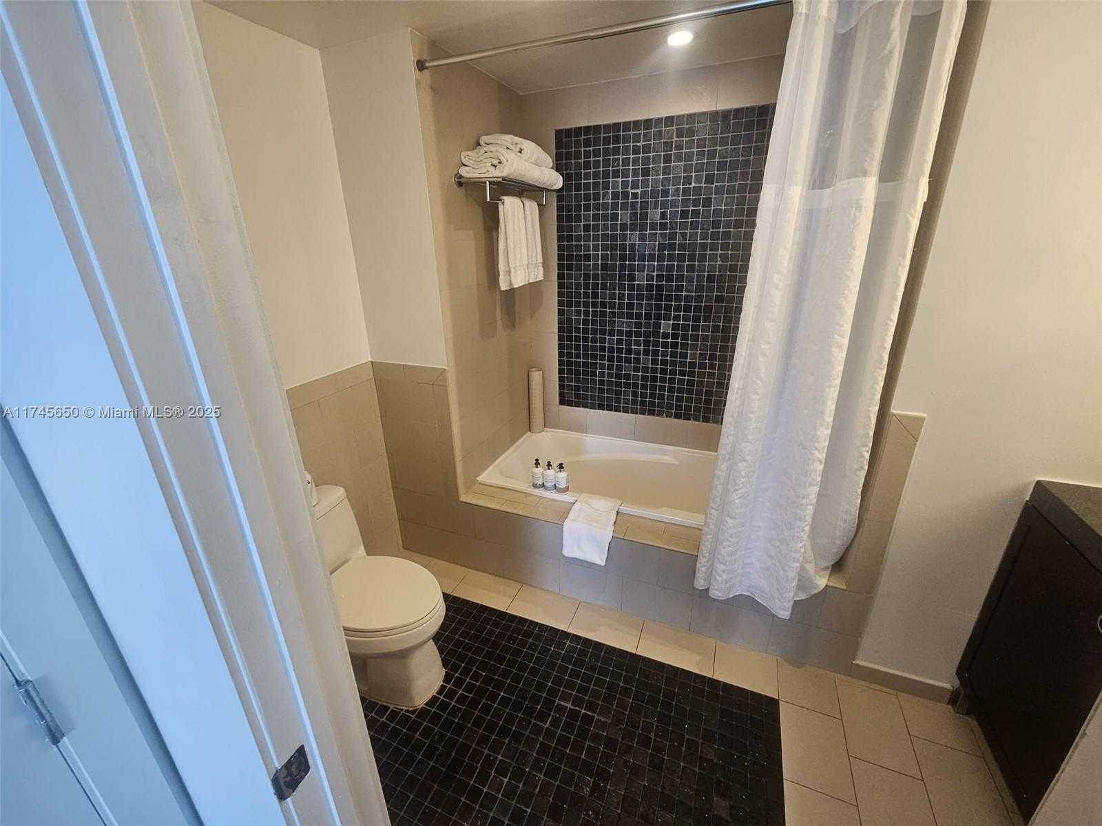 Small Image of 17315 COLLINS AVE #1106, Sunny Isles Beach Number 17