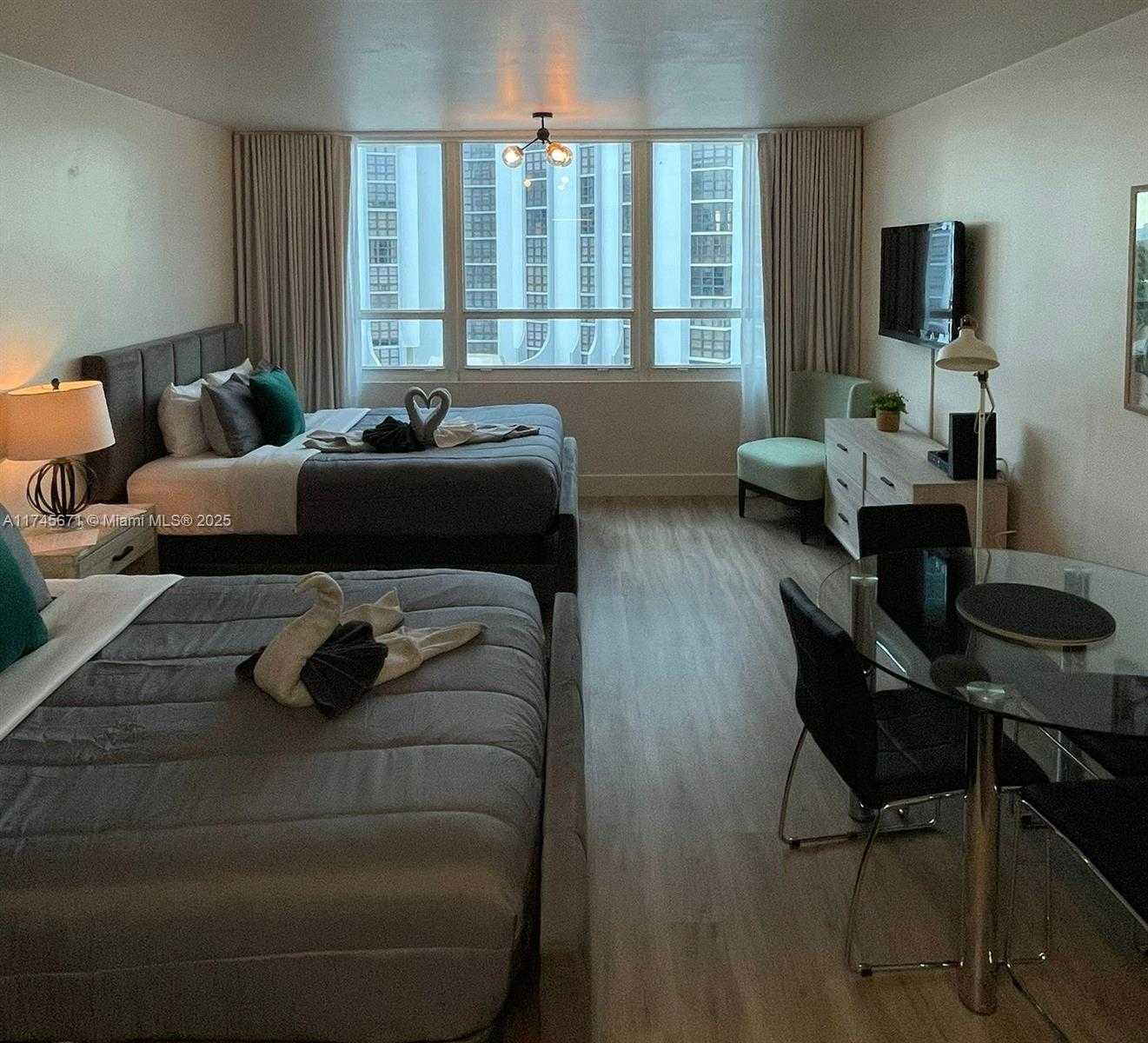 Small Image of 5445 COLLINS AVE #415, Miami Beach Number 7