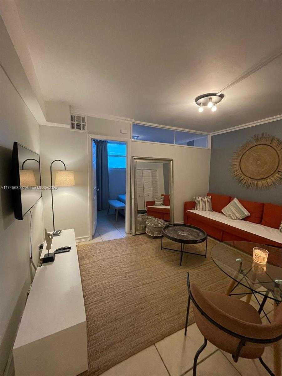 Small Image of 5445 COLLINS AVE #403, Miami Beach Number 13
