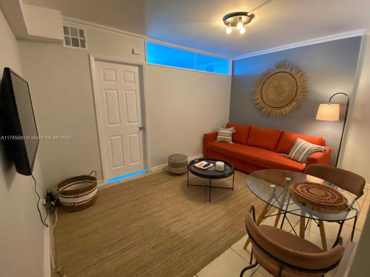 Small Image of 5445 COLLINS AVE #403, Miami Beach Number 7