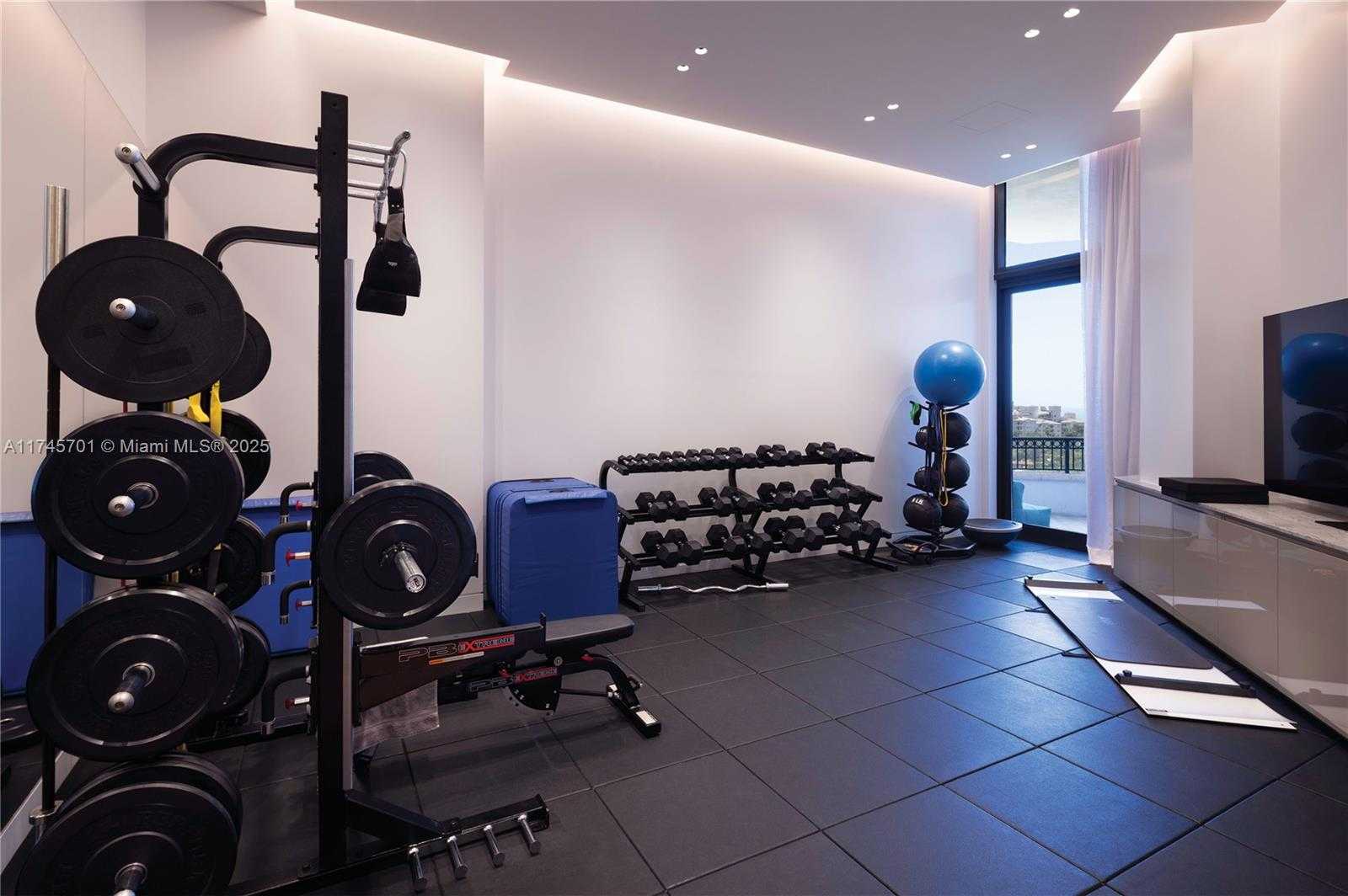 Small Image of 6800 FISHER ISLAND DR 6802 #6802, Miami Beach Number 20