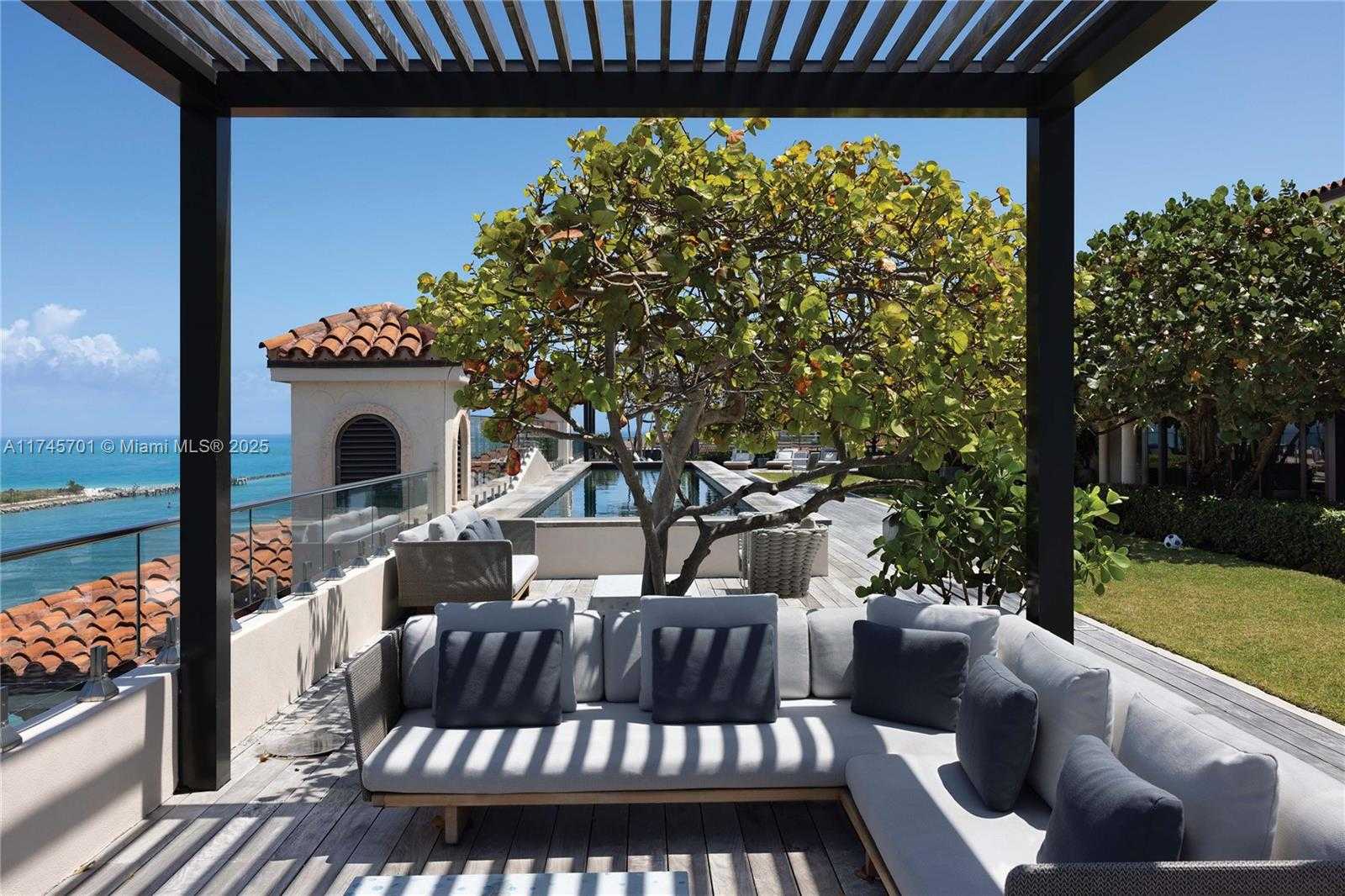 Small Image of 6800 FISHER ISLAND DR 6802 #6802, Miami Beach Number 27