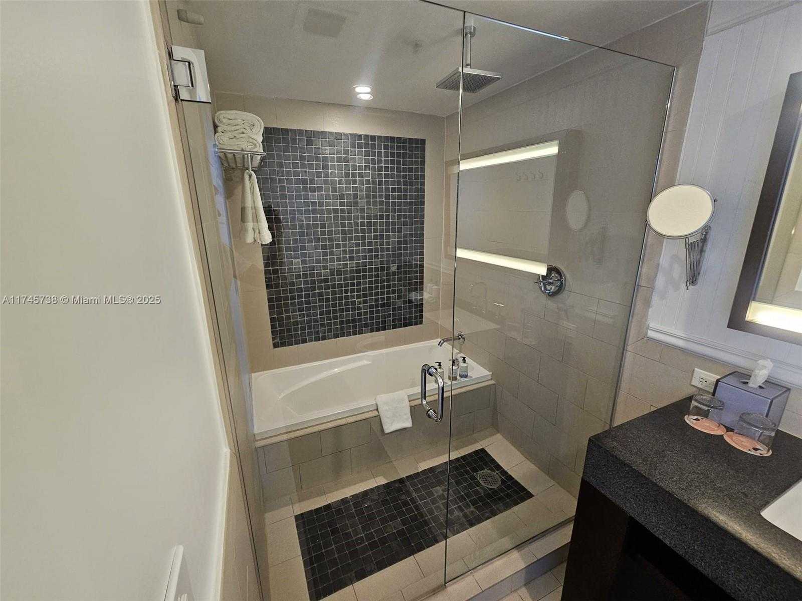 Small Image of 17315 COLLINS AVE #1107, Sunny Isles Beach Number 25