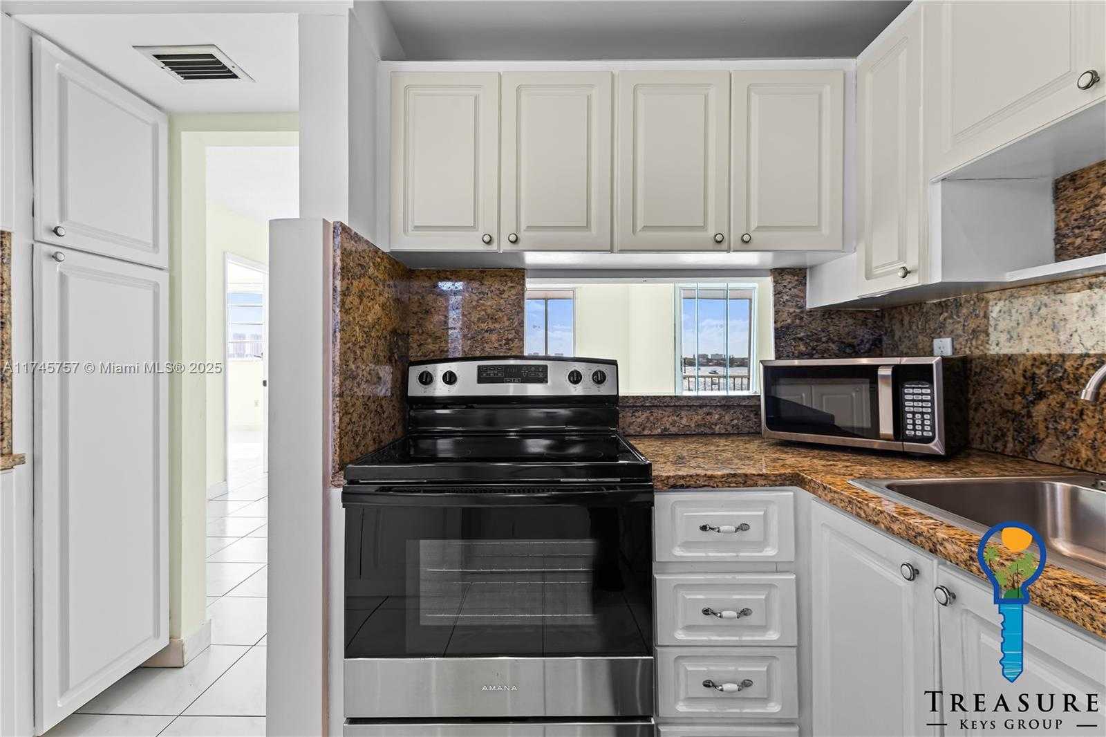 Small Image of 2910 POINT EAST DR #M511, Aventura Number 2