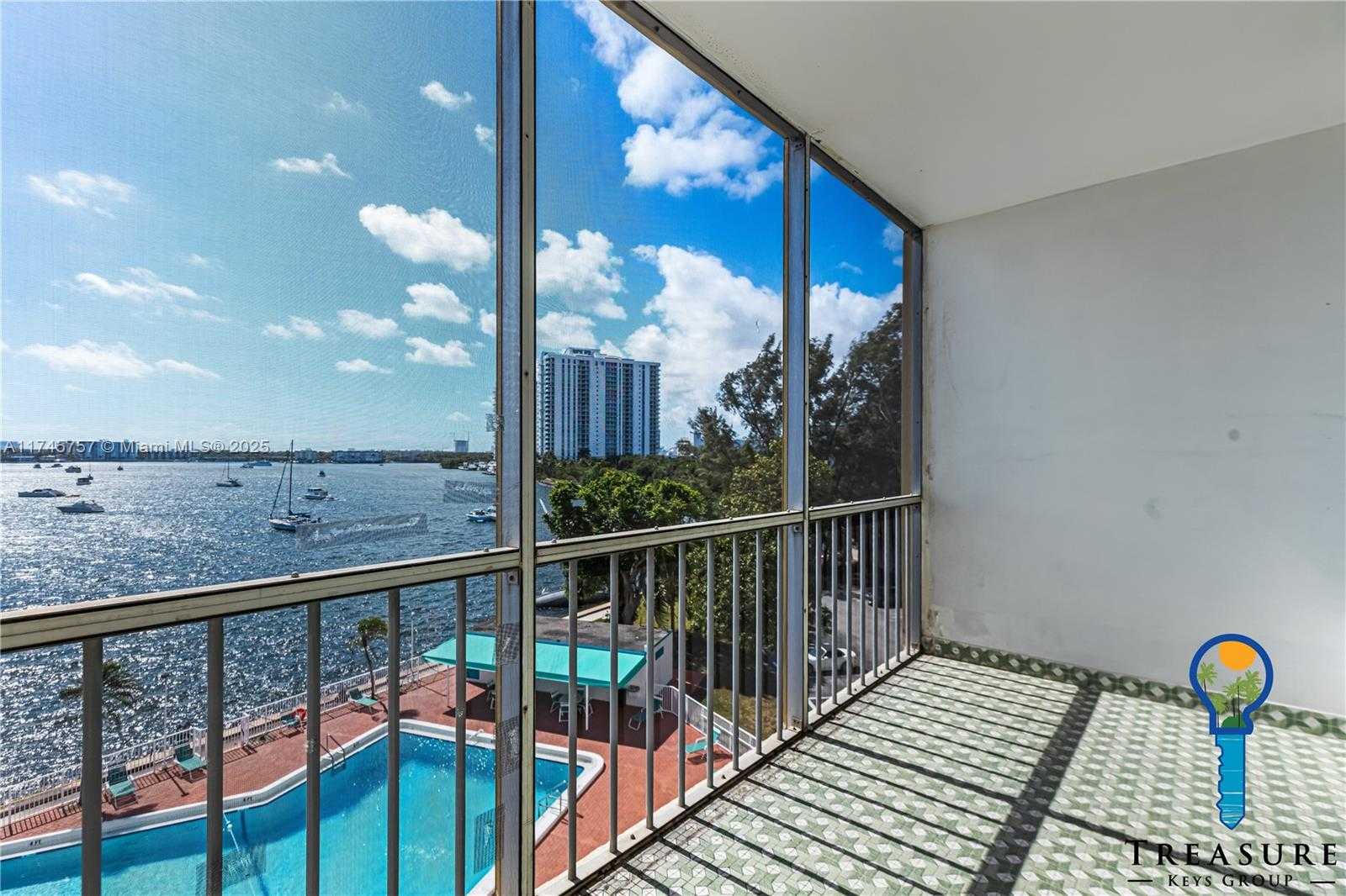 Small Image of 2910 POINT EAST DR #M511, Aventura Number 8
