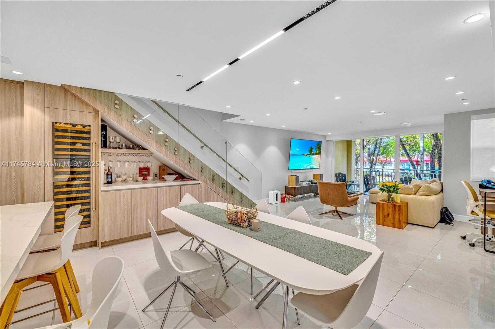Small Image of 7584 SOUTH WEST 102ND ST #101, Pinecrest Number 2