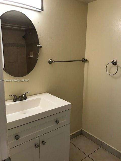 Small Image of 606 WEST 81ST ST #206, Hialeah Number 12
