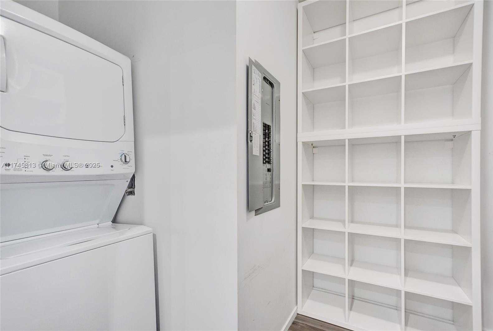 Small Image of 801 SOUTH MIAMI AVE #5010, Miami Number 23