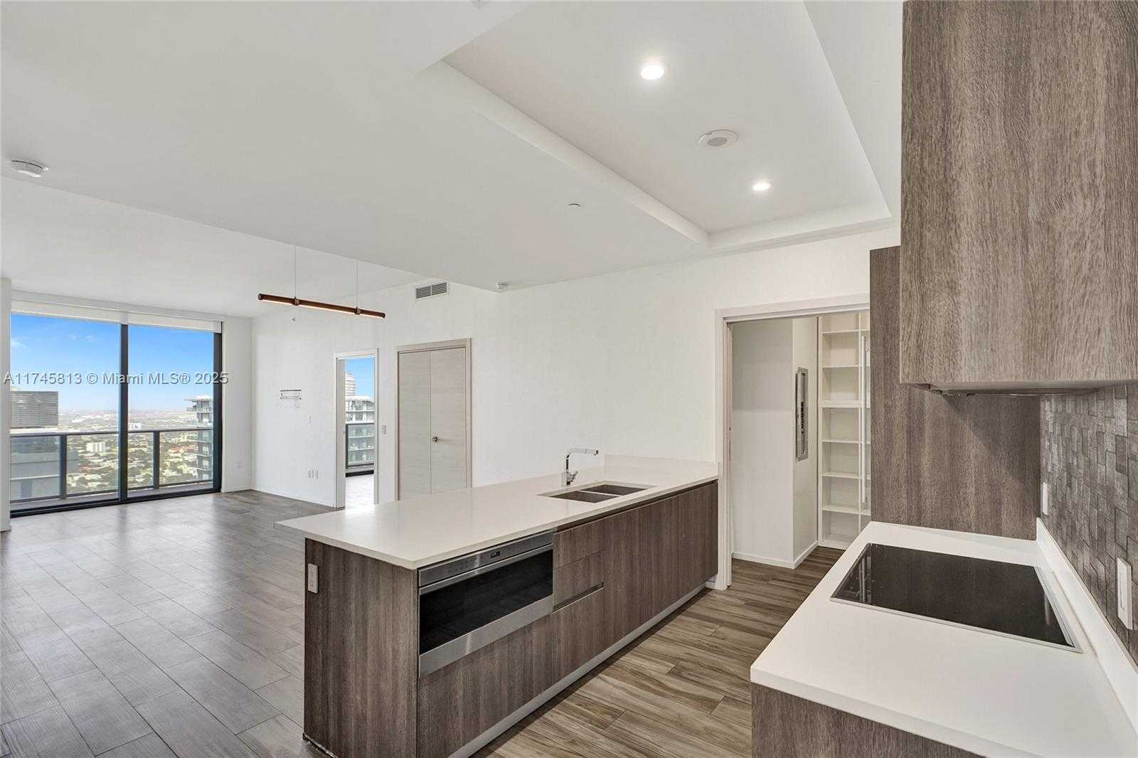 Small Image of 801 SOUTH MIAMI AVE #5010, Miami Number 6