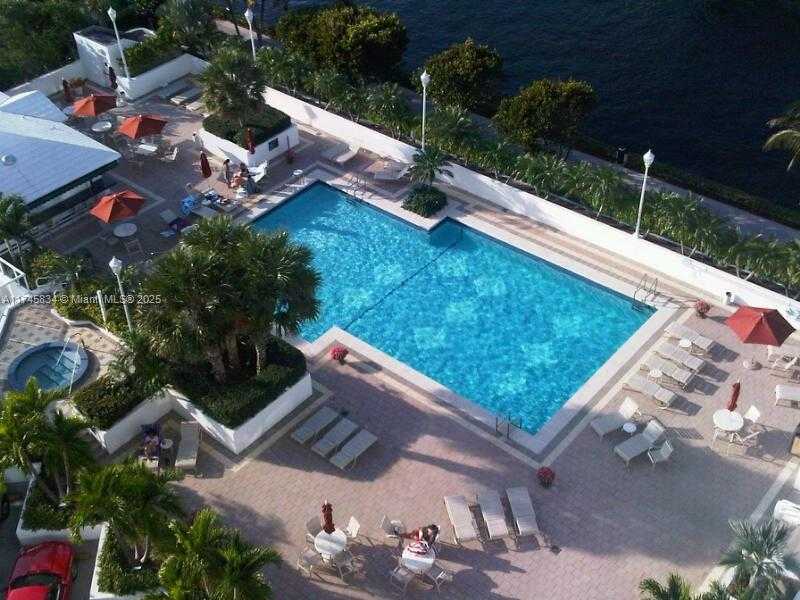 Small Image of 3801 NE 207th St, Miami, FL 33180, USA Number 22