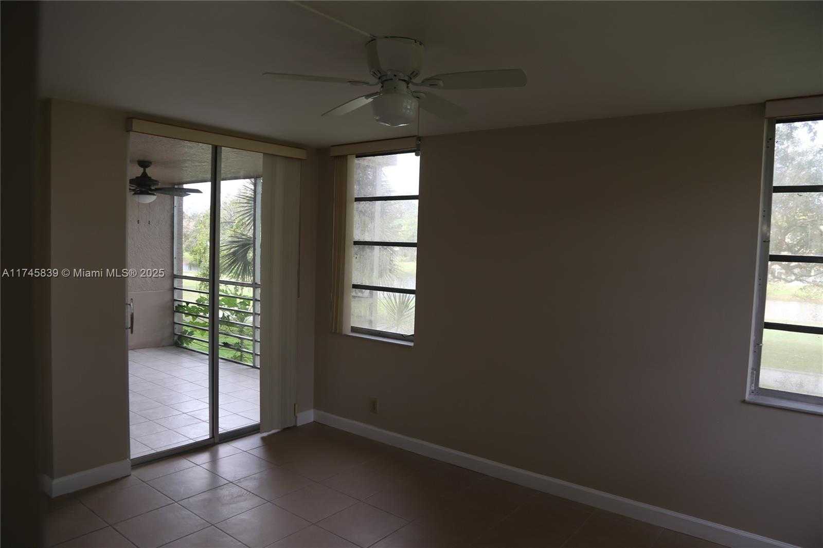 Small Image of 1811 SABAL PALM DR #206, Davie Number 16