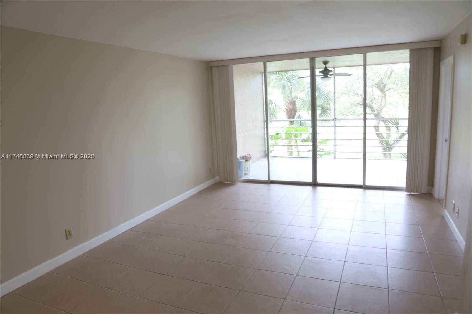 Small Image of 1811 SABAL PALM DR #206, Davie Number 2
