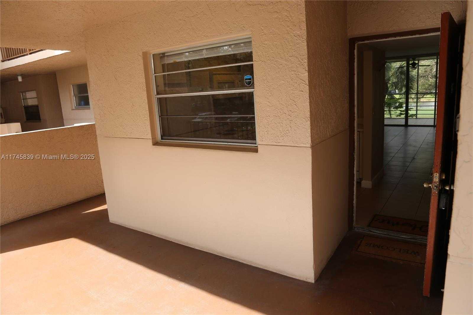 Small Image of 1811 SABAL PALM DR #206, Davie Number 27
