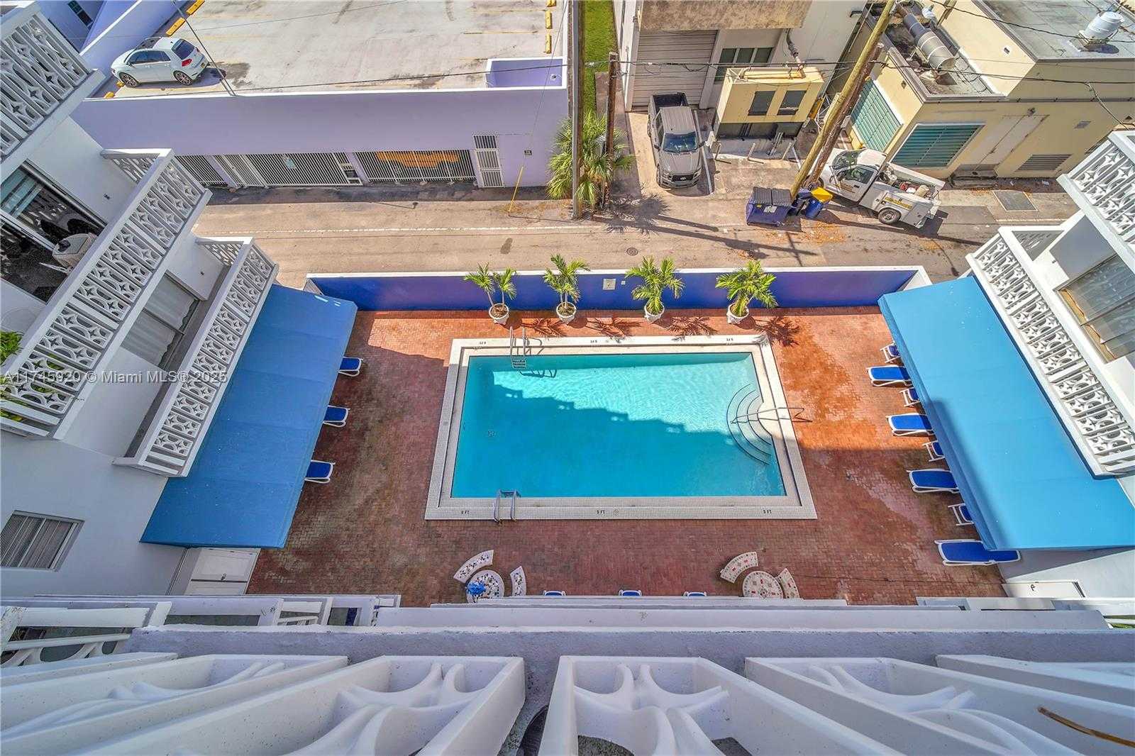 Small Image of 1020 MERIDIAN AVE #515, Miami Beach Number 2