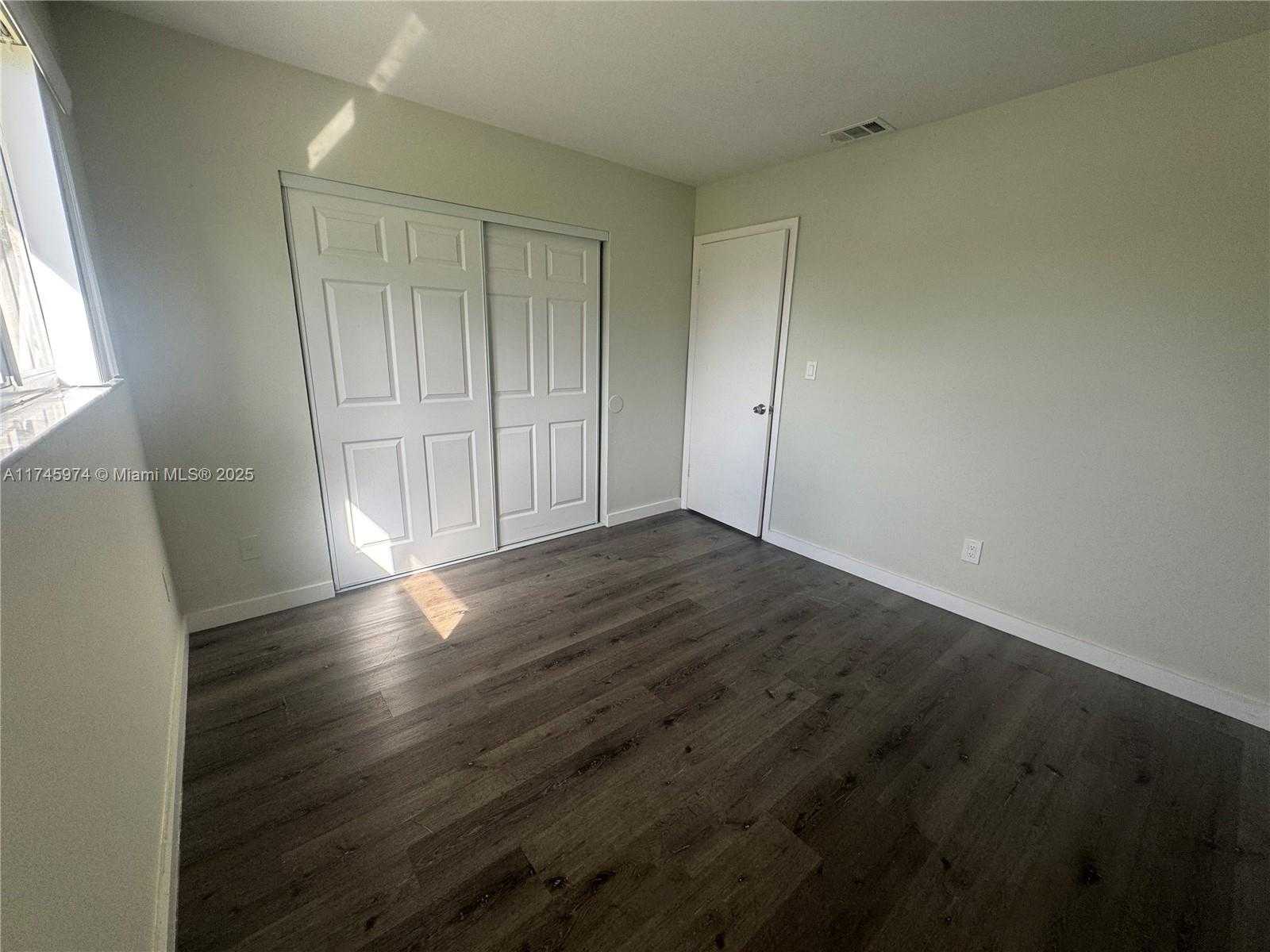 Small Image of 3425 NW 44th St, Lauderdale Lakes, FL 33309, USA Number 10