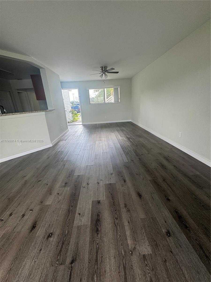 Small Image of 3425 NW 44th St, Lauderdale Lakes, FL 33309, USA Number 16