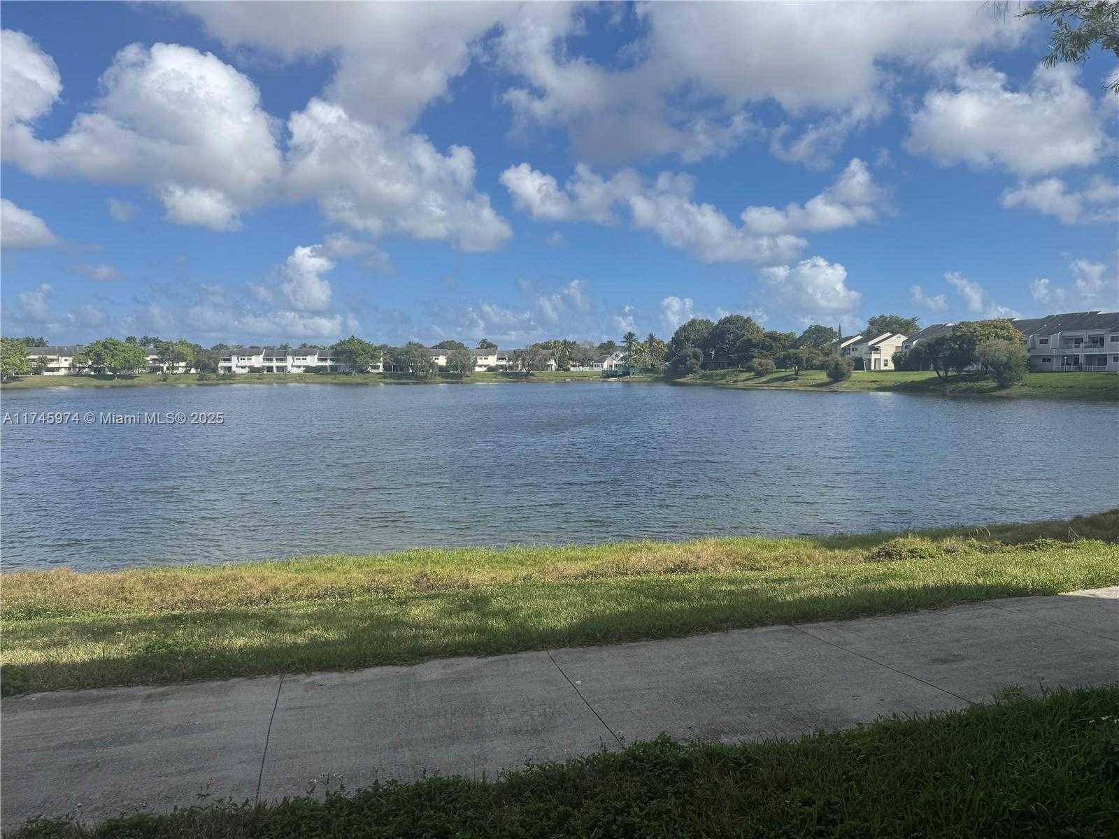 Small Image of 3425 NW 44th St, Lauderdale Lakes, FL 33309, USA Number 2