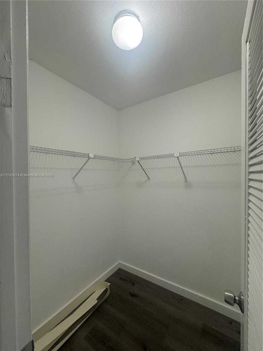 Small Image of 3425 NW 44th St, Lauderdale Lakes, FL 33309, USA Number 7