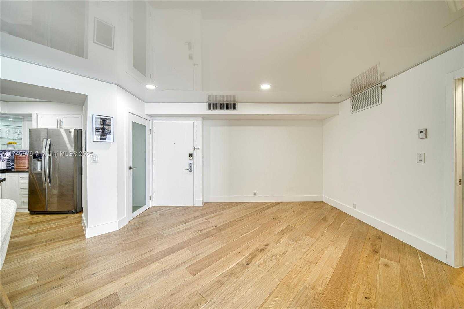 Small Image of 6767 COLLINS AVE #1706, Miami Beach Number 10