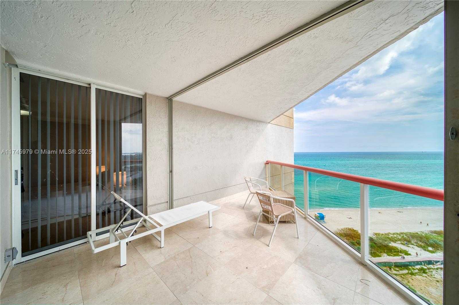 Small Image of 6767 COLLINS AVE #1706, Miami Beach Number 4