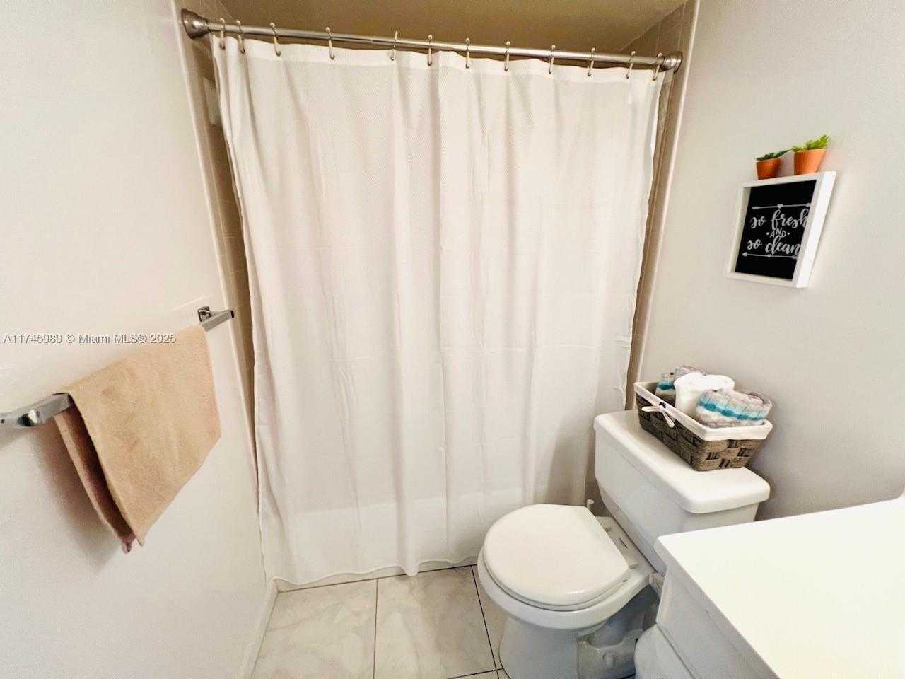 Small Image of 10332 SUNRISE LAKES BLVD #103, Sunrise Number 14