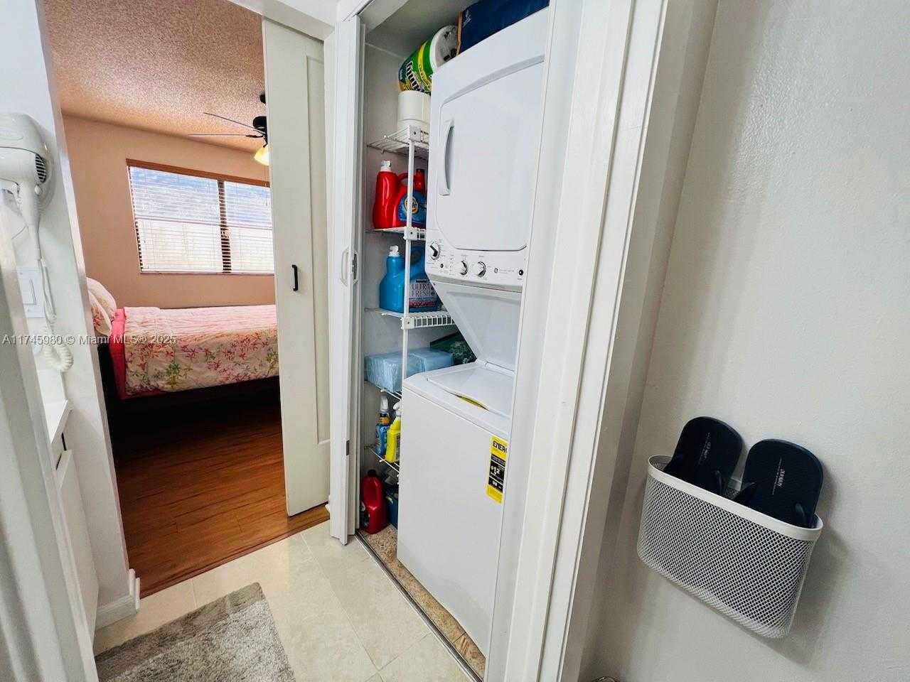 Small Image of 10332 SUNRISE LAKES BLVD #103, Sunrise Number 23