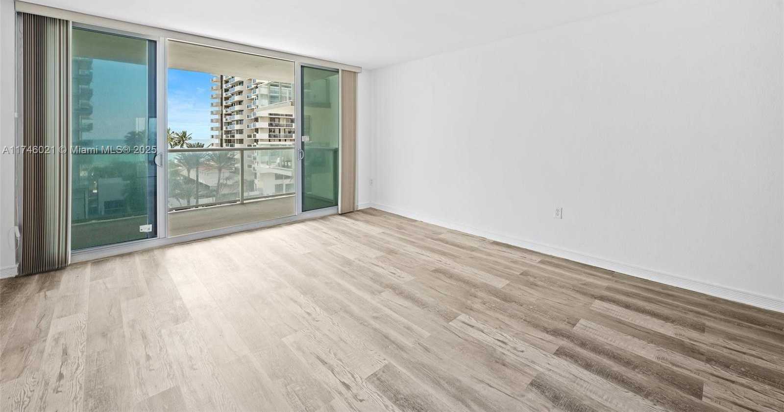 Small Image of 5750 EAST COLLINS AVE #6J, Miami Beach Number 10
