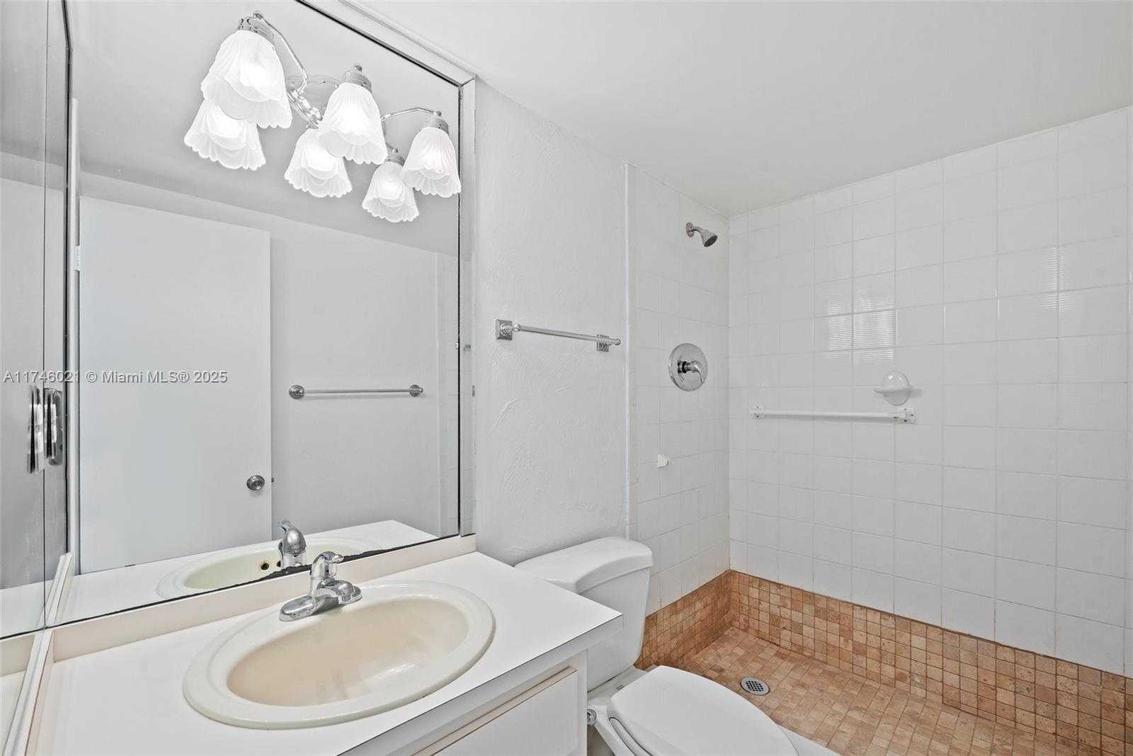 Small Image of 5750 EAST COLLINS AVE #6J, Miami Beach Number 20