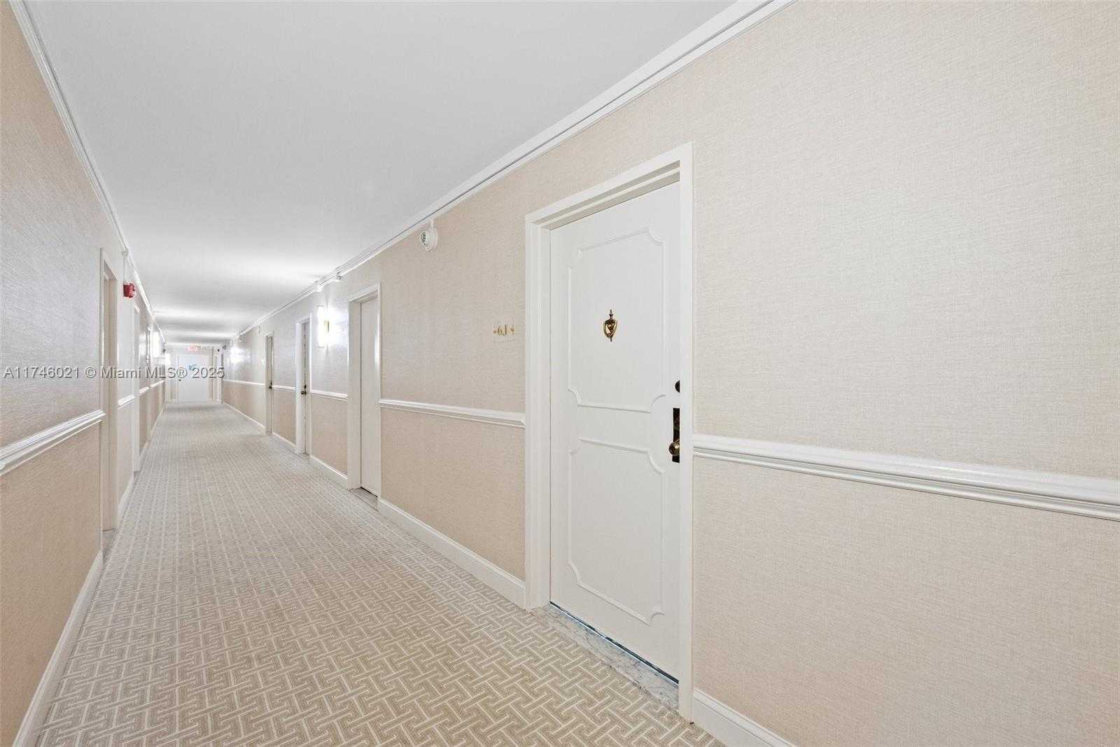 Small Image of 5750 EAST COLLINS AVE #6J, Miami Beach Number 23