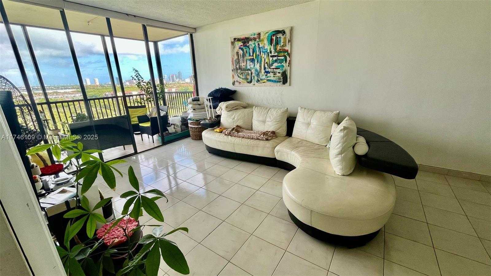 Small Image of 20379 WEST COUNTRY CLUB DR #1440, Aventura Number 16