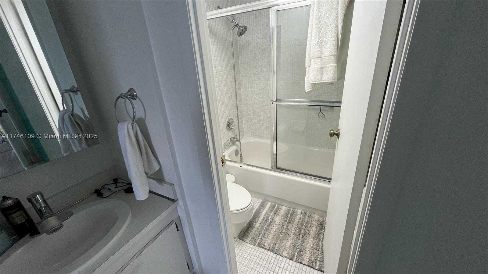 Small Image of 20379 WEST COUNTRY CLUB DR #1440, Aventura Number 23