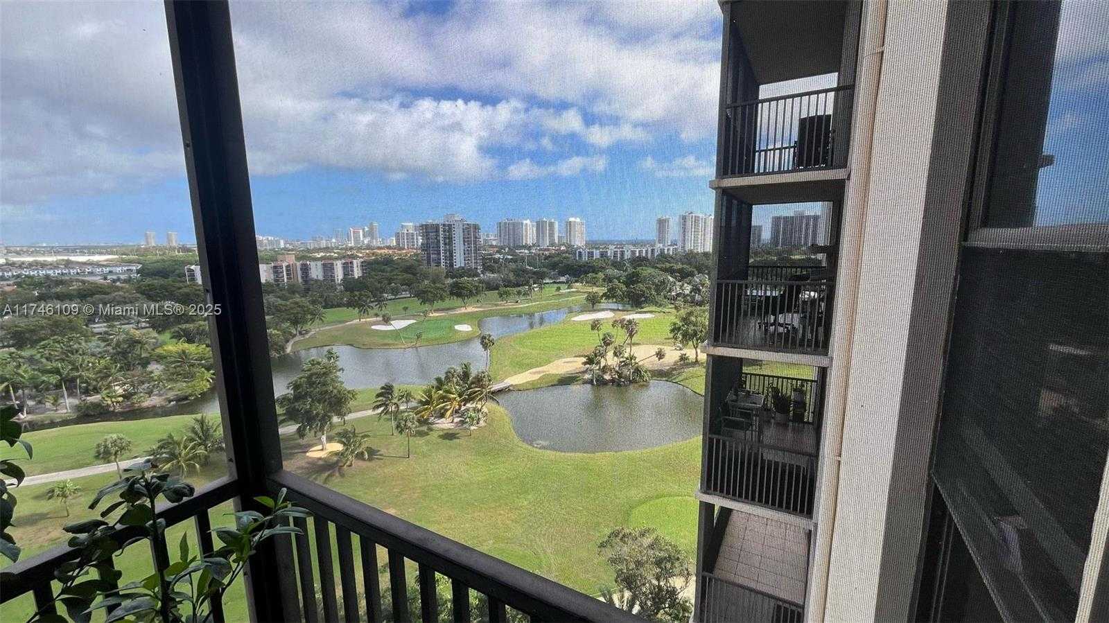 Small Image of 20379 WEST COUNTRY CLUB DR #1440, Aventura Number 3