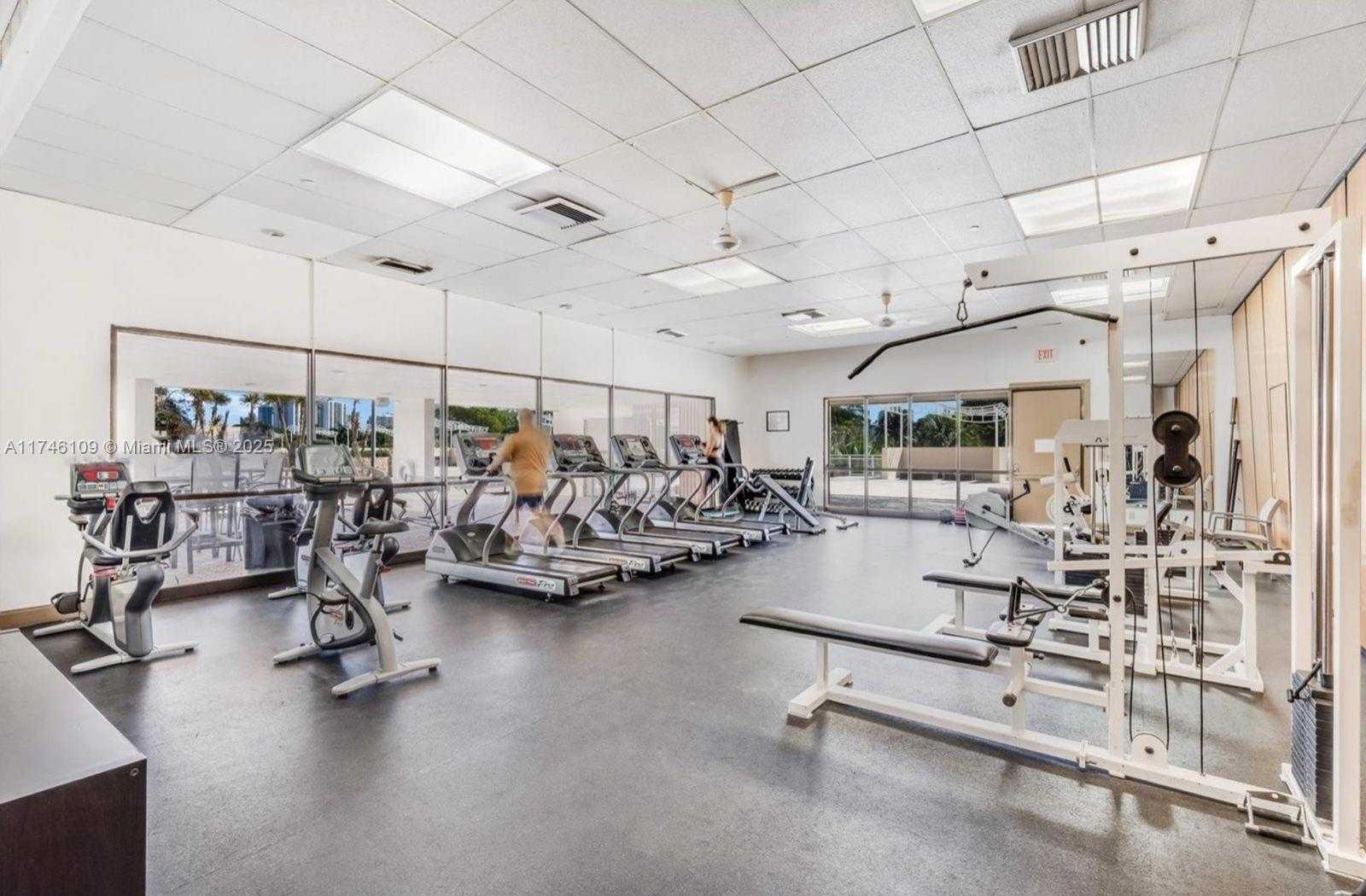 Small Image of 20379 WEST COUNTRY CLUB DR #1440, Aventura Number 31