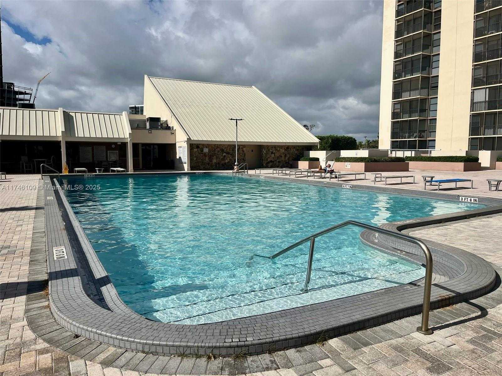 Small Image of 20379 WEST COUNTRY CLUB DR #1440, Aventura Number 9