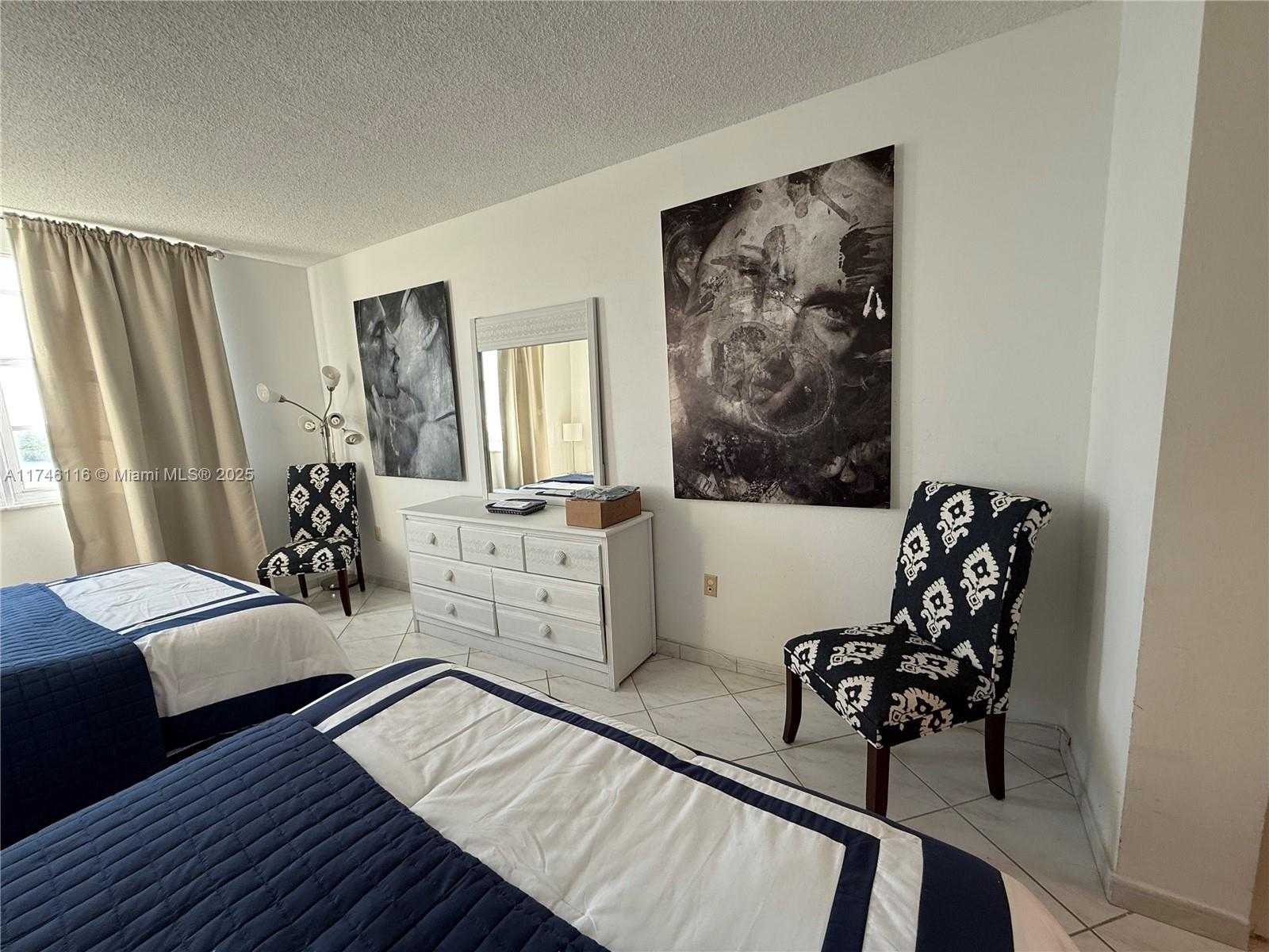 Small Image of 500 Bayview Dr, Sunny Isles Beach, FL 33160, USA Number 11