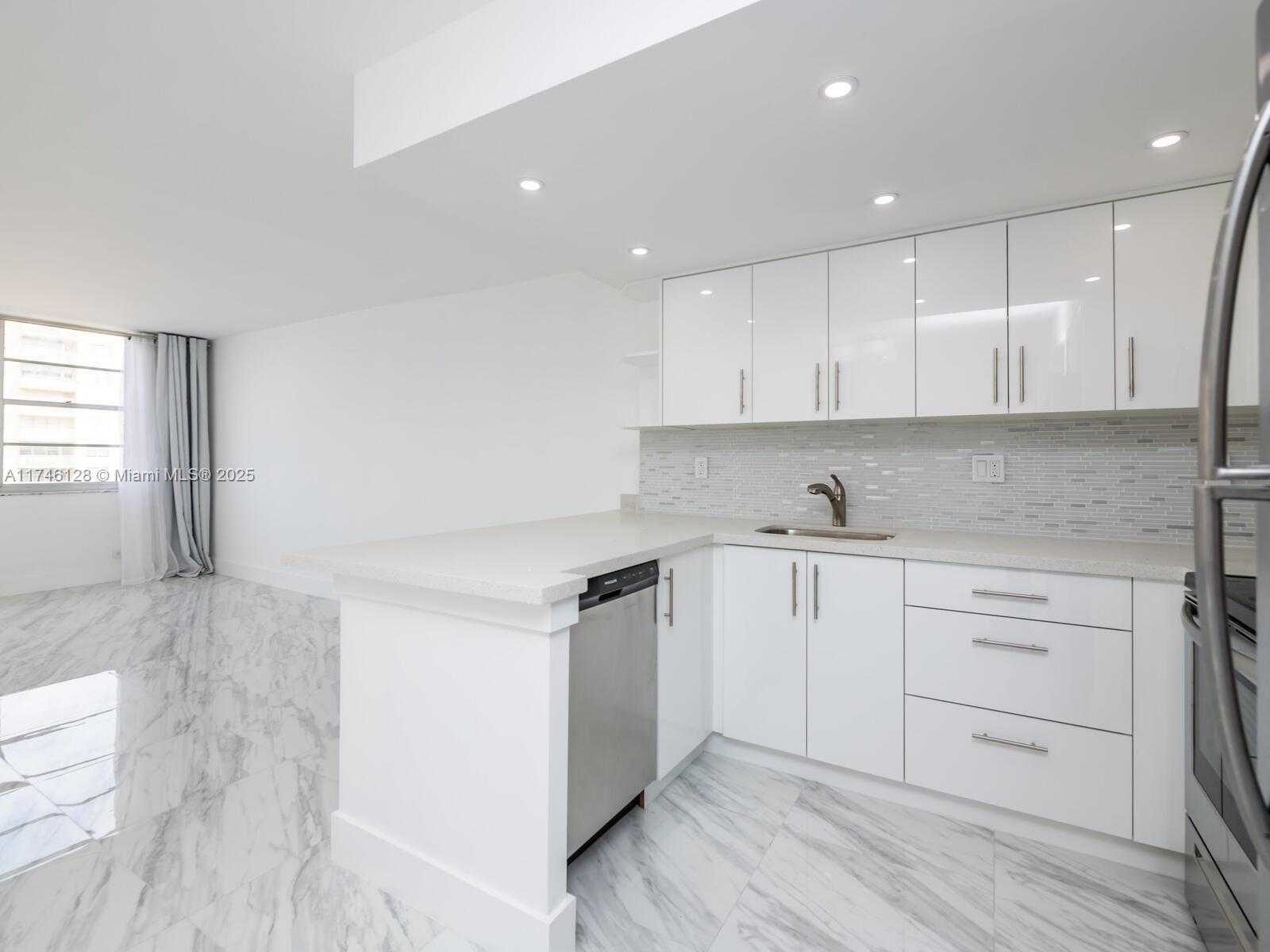 Small Image of 250 174TH ST #1810, Sunny Isles Beach Number 13