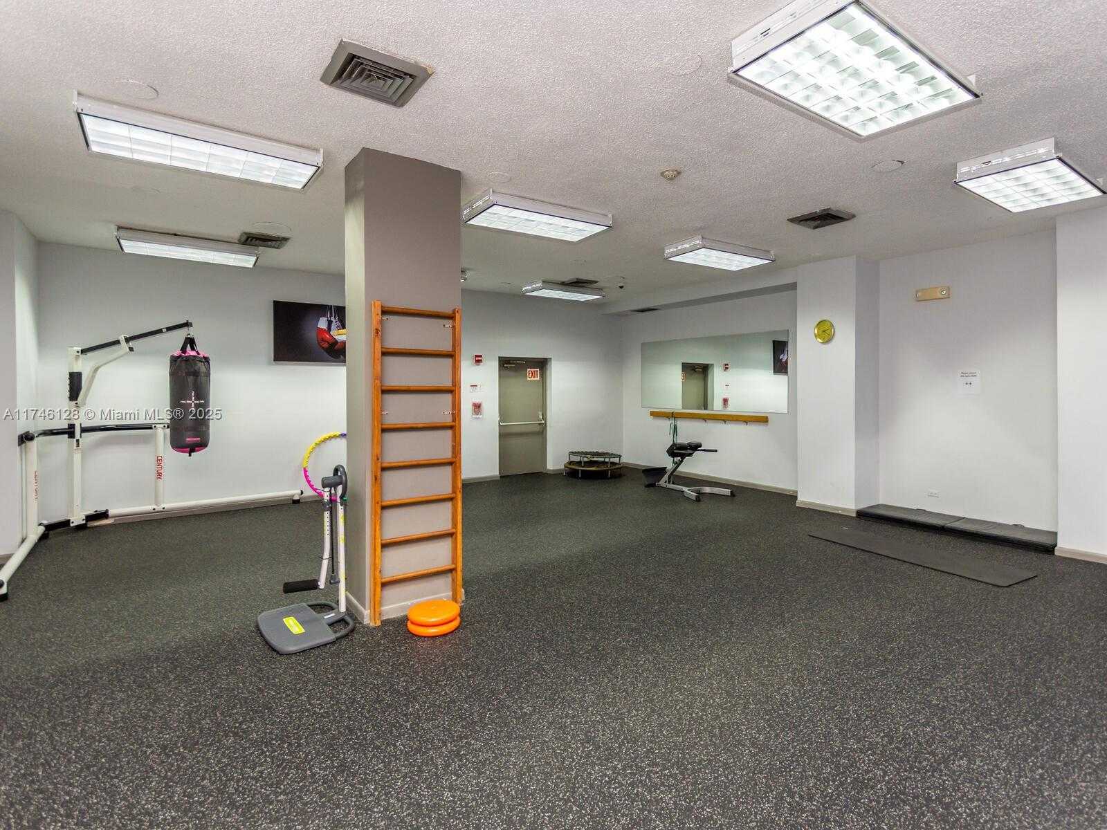 Small Image of 250 174TH ST #1810, Sunny Isles Beach Number 31